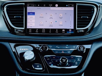 2023 Chrysler Pacifica Hybrid Limited