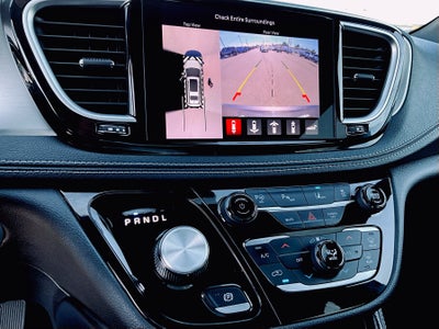 2023 Chrysler Pacifica Hybrid Limited