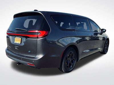 2023 Chrysler Pacifica Hybrid Limited