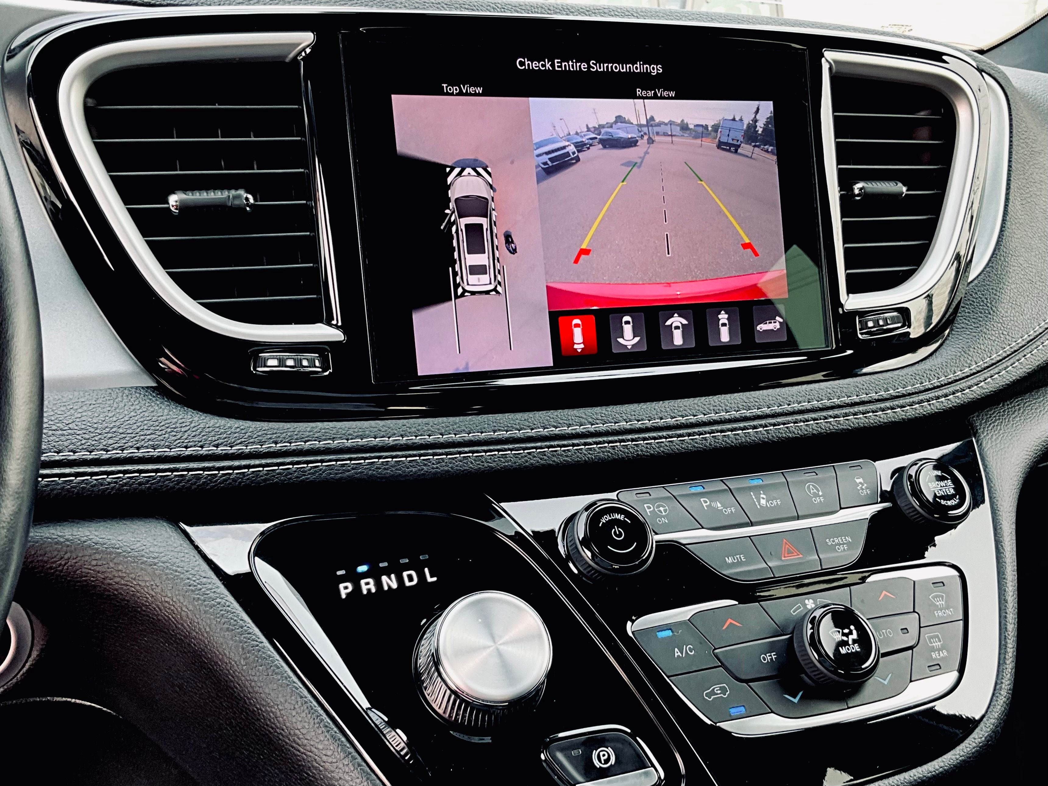 2021 Chrysler Pacifica Touring L