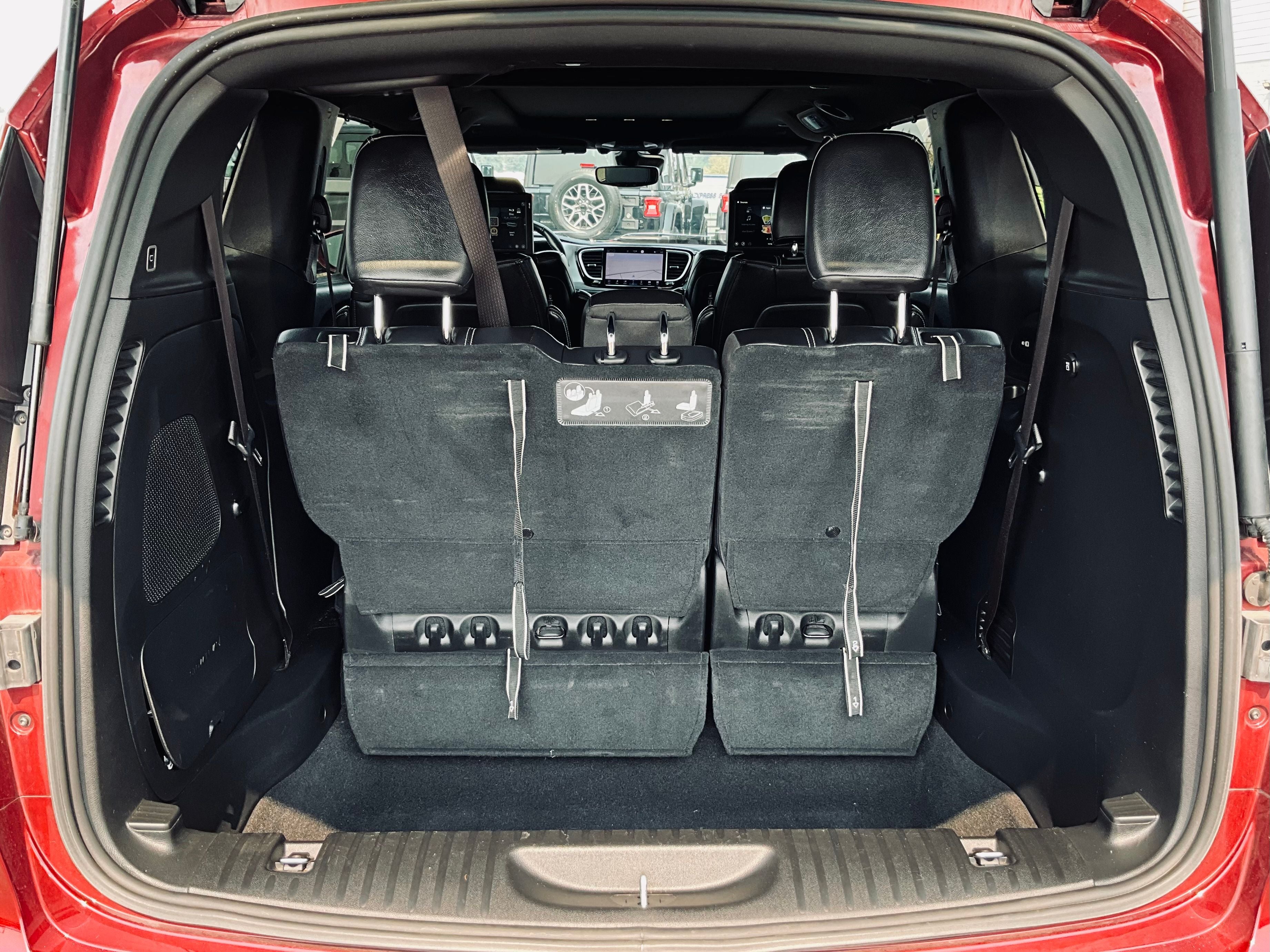2021 Chrysler Pacifica Touring L
