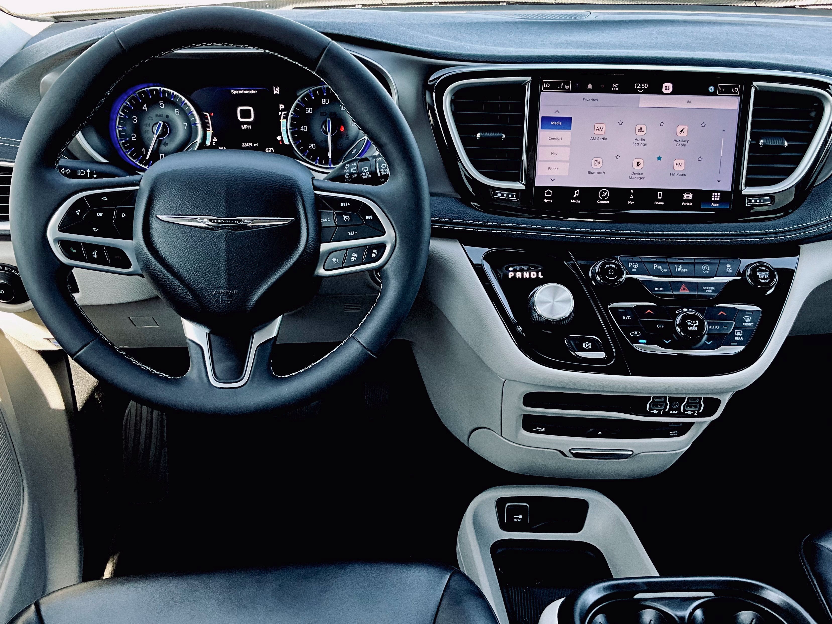 2023 Chrysler Pacifica Touring L