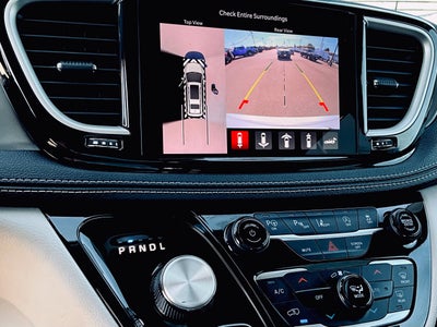 2023 Chrysler Pacifica Touring L
