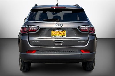 2022 Jeep Compass Latitude Lux