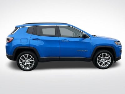 2024 Jeep Compass Latitude Lux