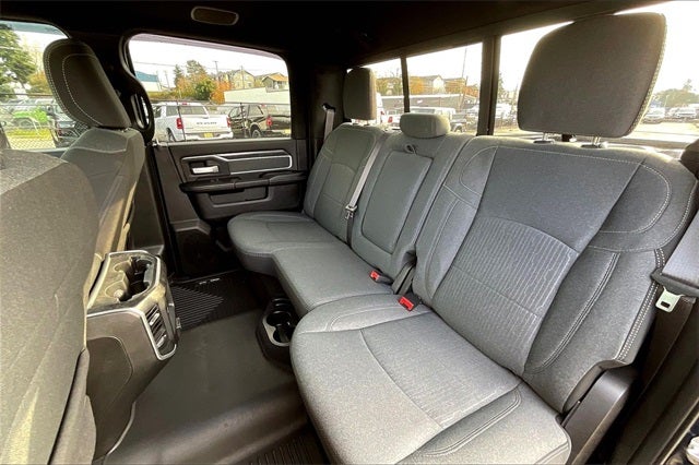 2022 RAM 3500 Big Horn CREW CAB 4X4 LONG BOX