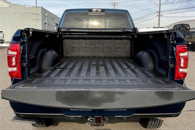 2022 RAM 3500 Big Horn CREW CAB 4X4 LONG BOX
