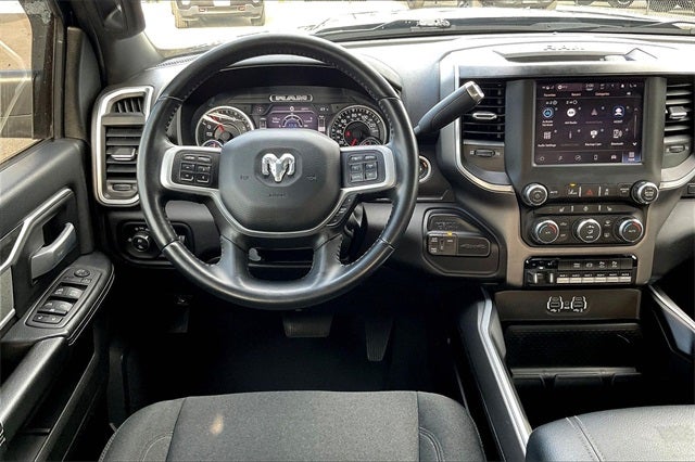 2022 RAM 3500 Big Horn CREW CAB 4X4 LONG BOX