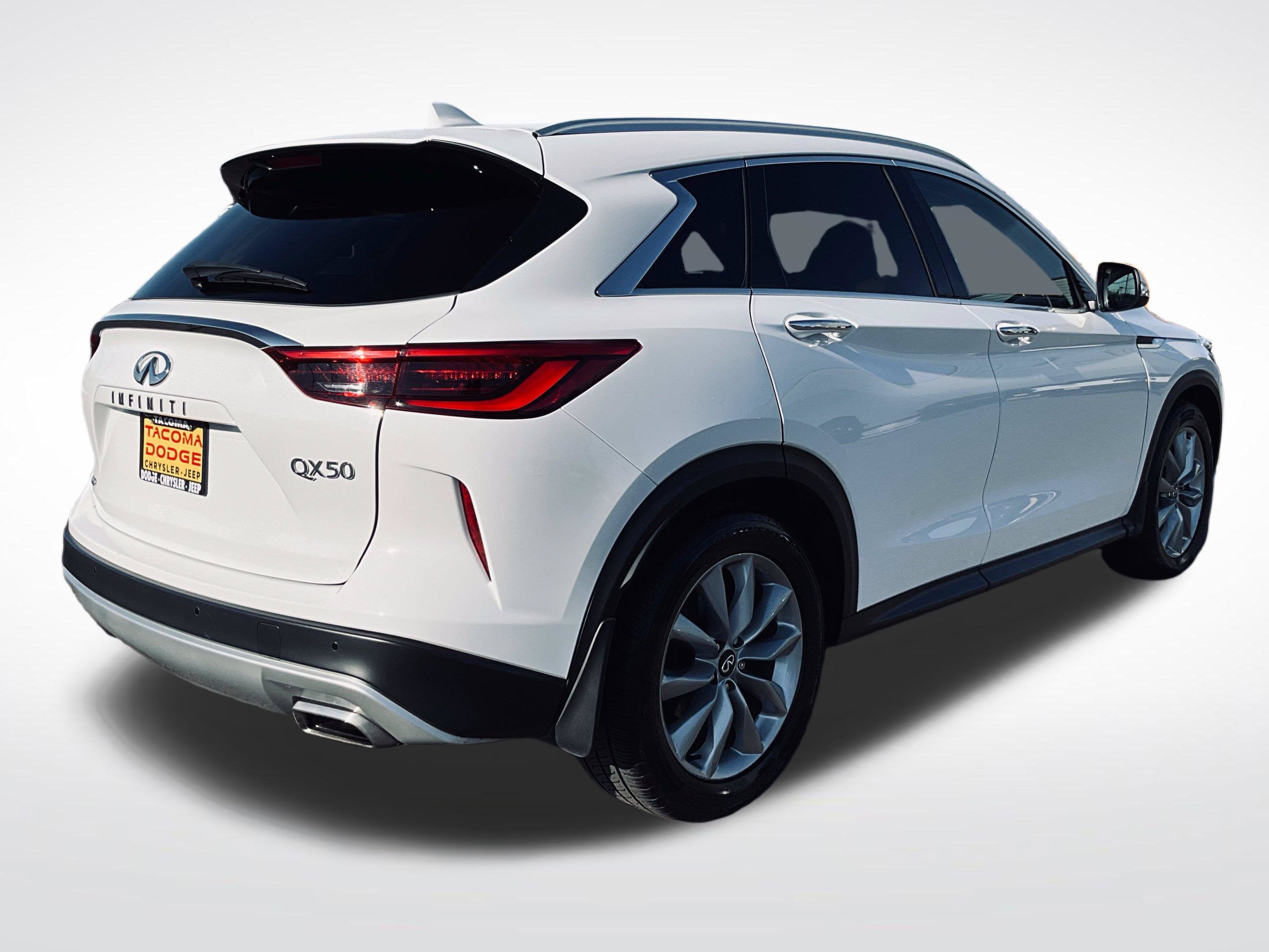 2021 INFINITI QX50 LUXE