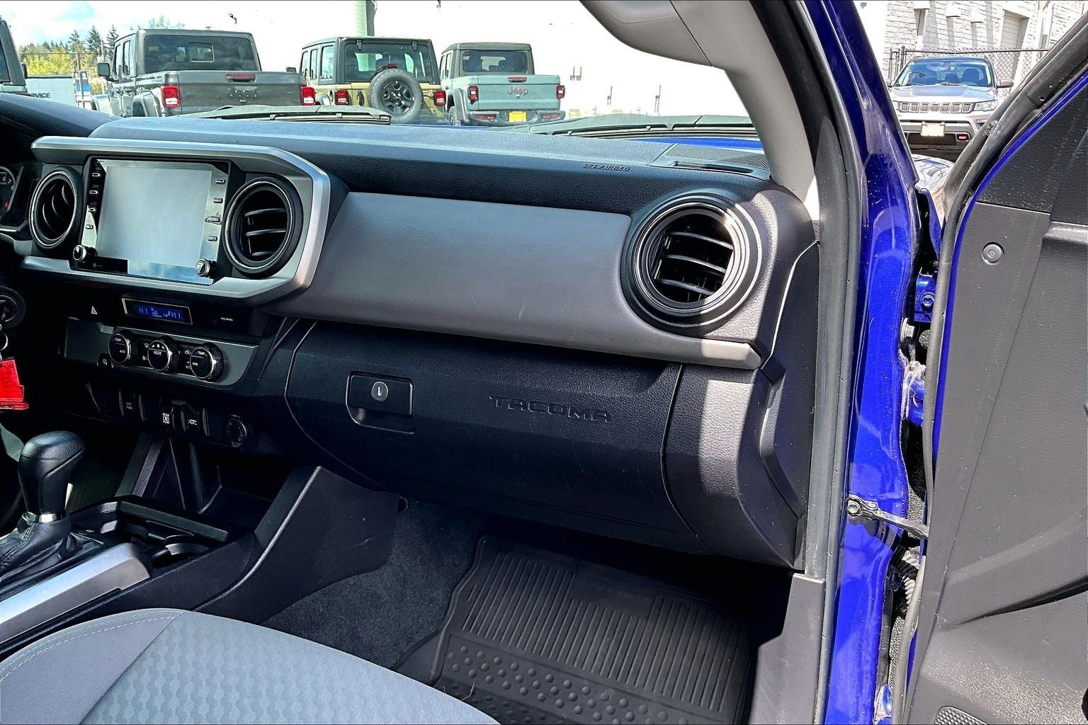 2022 Toyota Tacoma SR5 V6