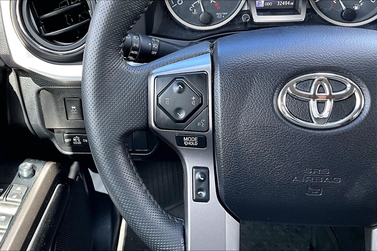 2022 Toyota Tacoma SR5 V6