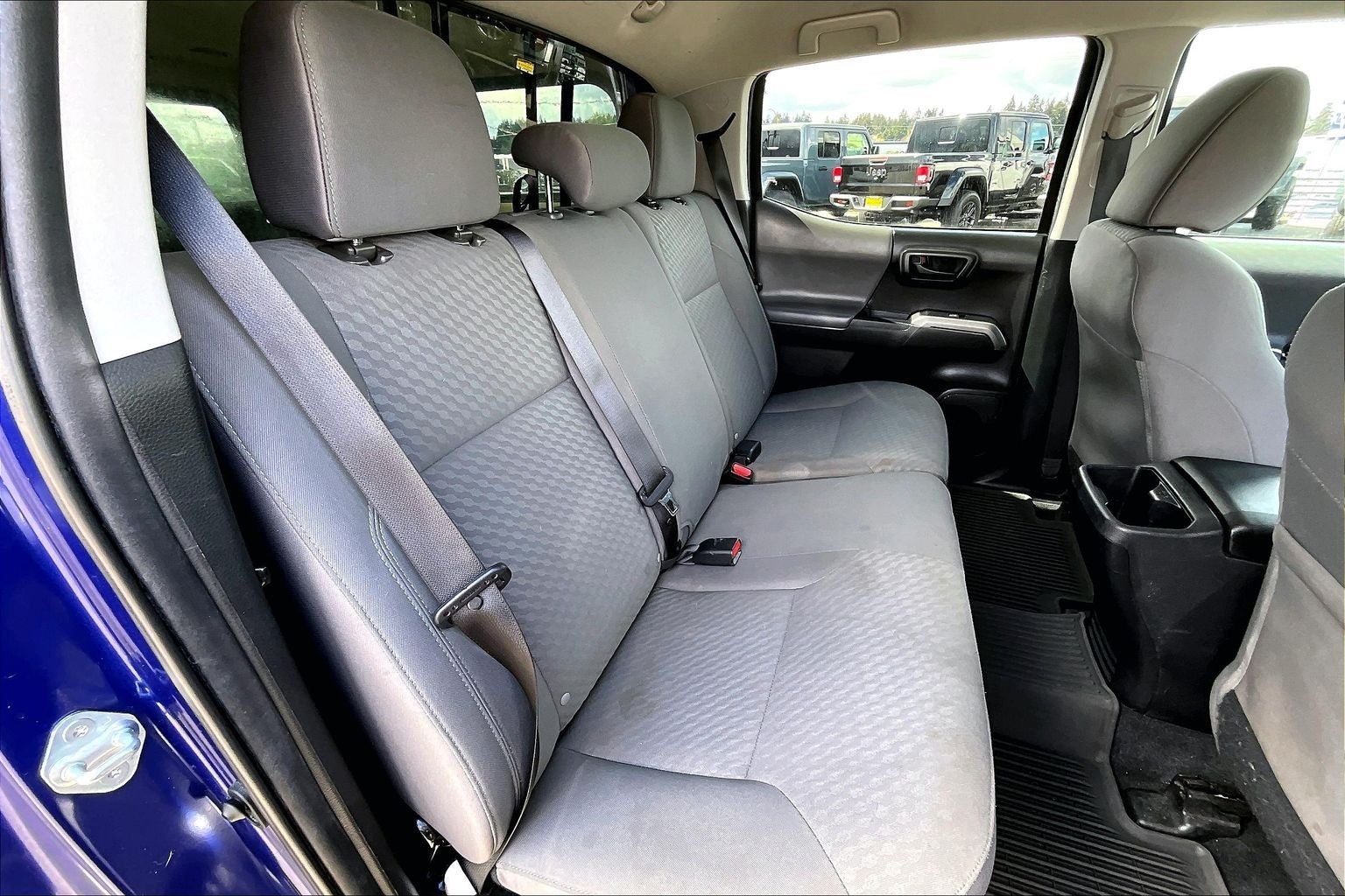 2022 Toyota Tacoma SR5 V6