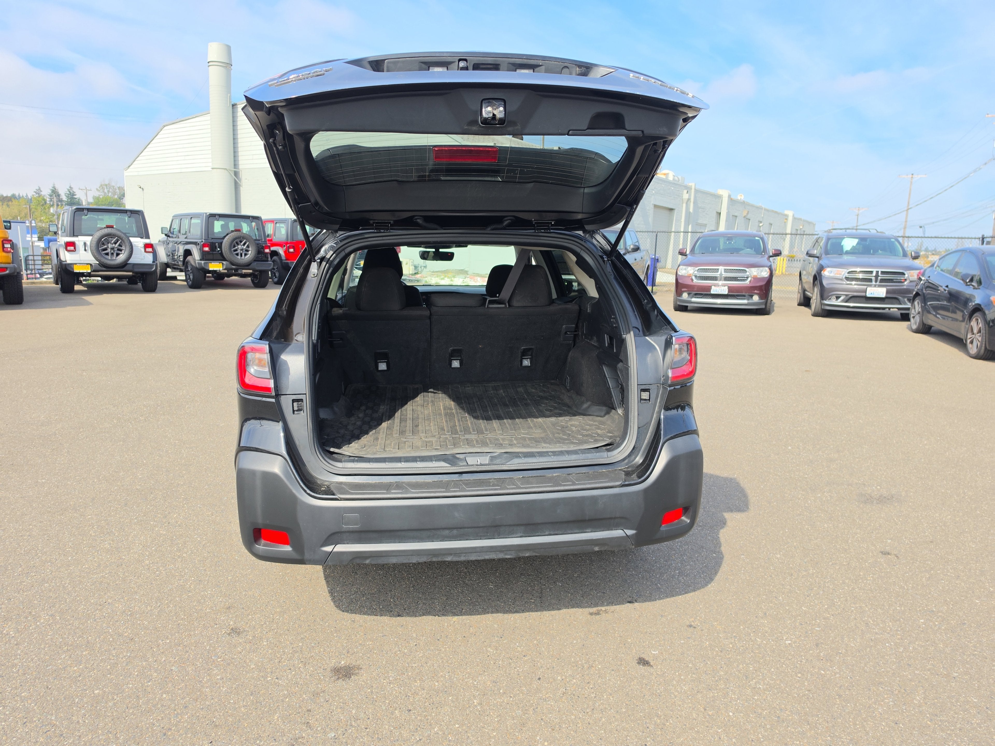 2023 Subaru Outback Premium
