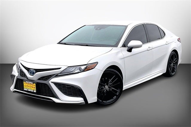 2023 Toyota Camry Hybrid XSE