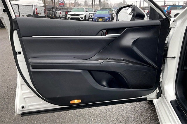 2023 Toyota Camry Hybrid XSE