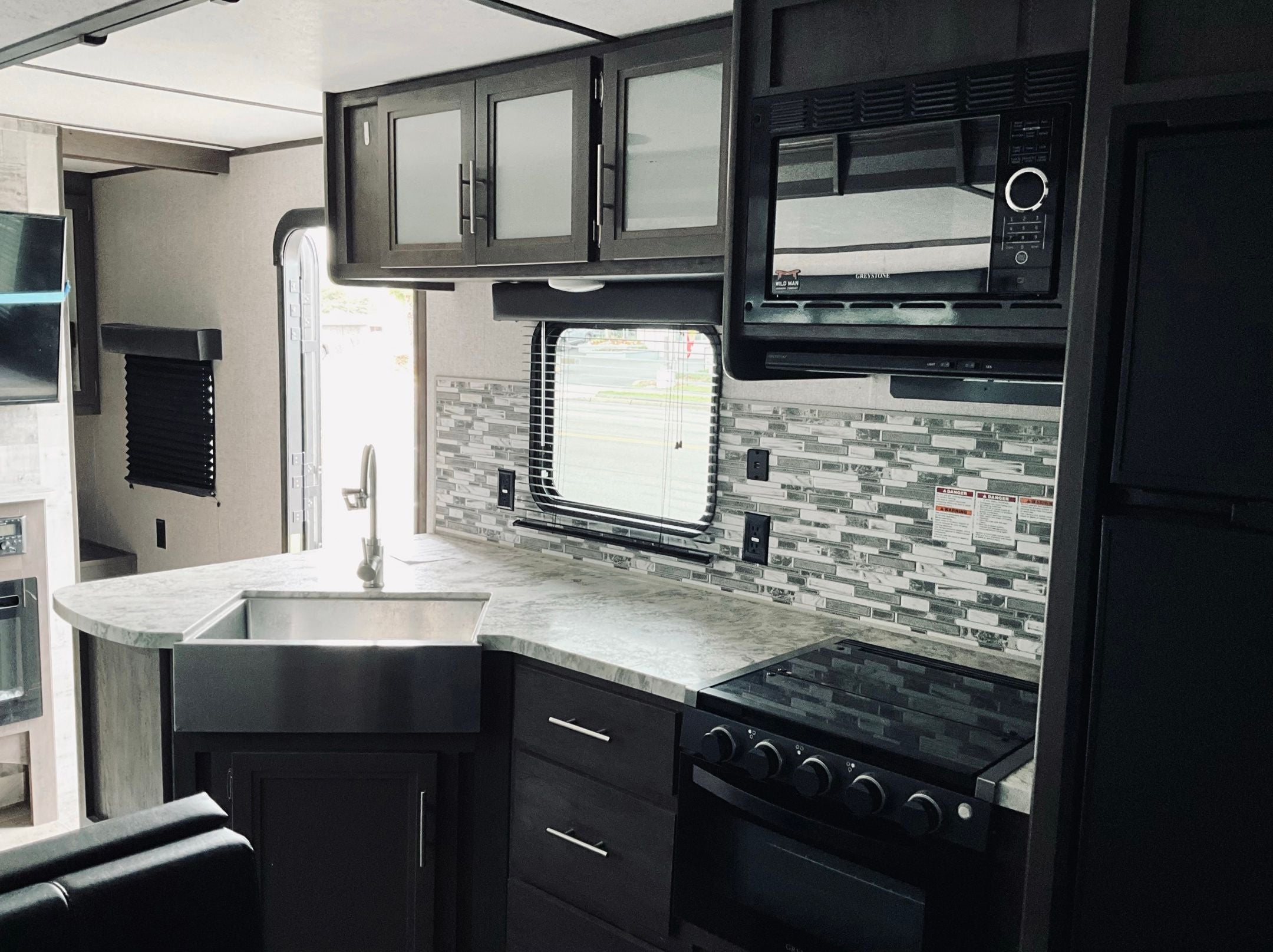 2021 Coleman LANTERN LT 274 BH
