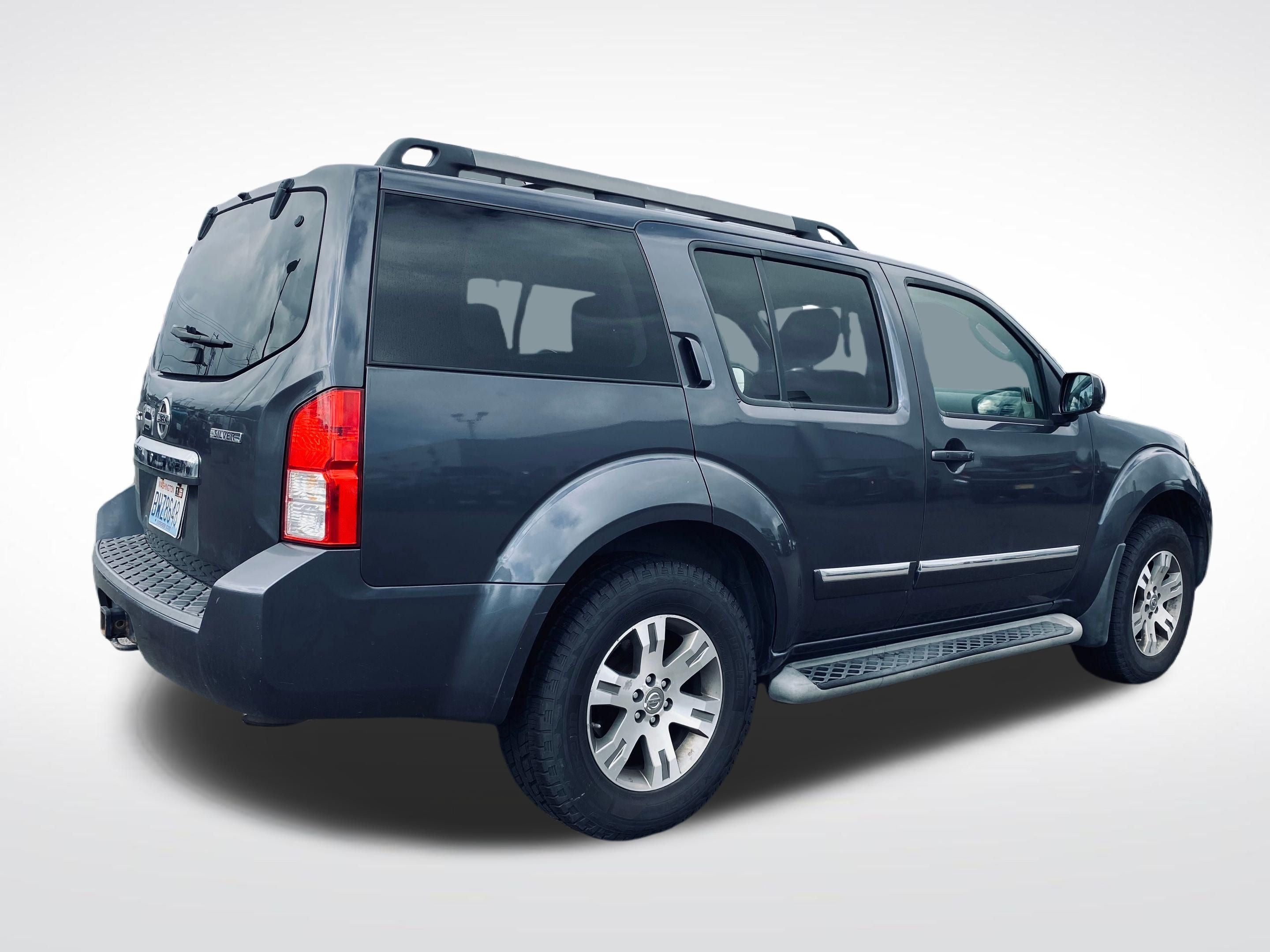2012 Nissan Pathfinder Silver