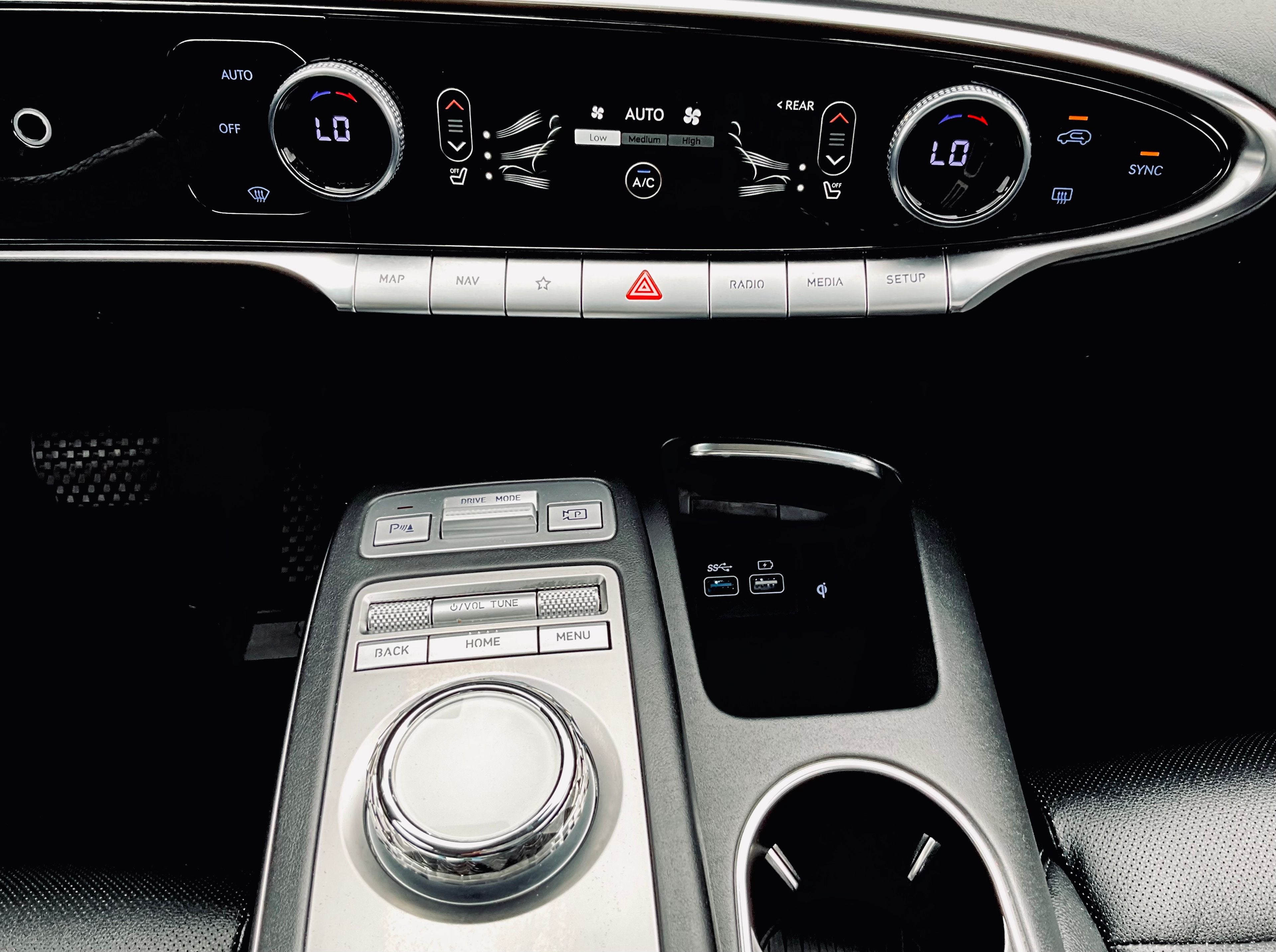 2025 Genesis GV70 2.5T