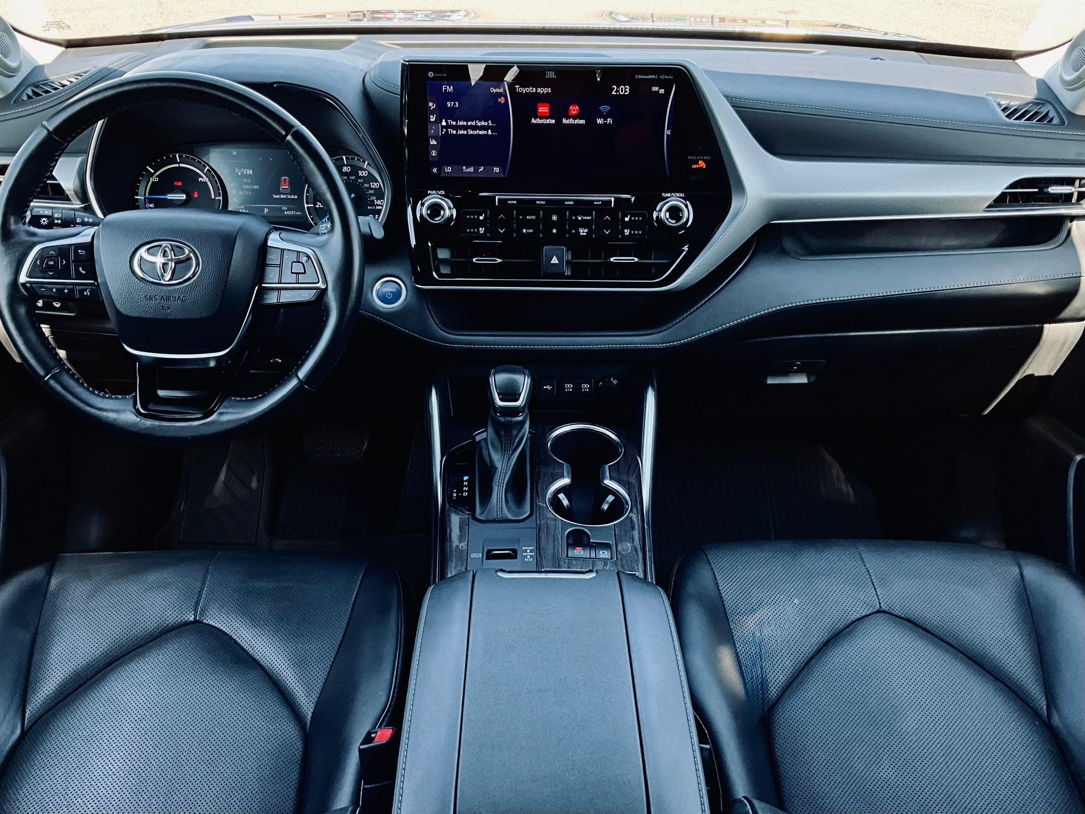 2021 Toyota Highlander Hybrid Platinum