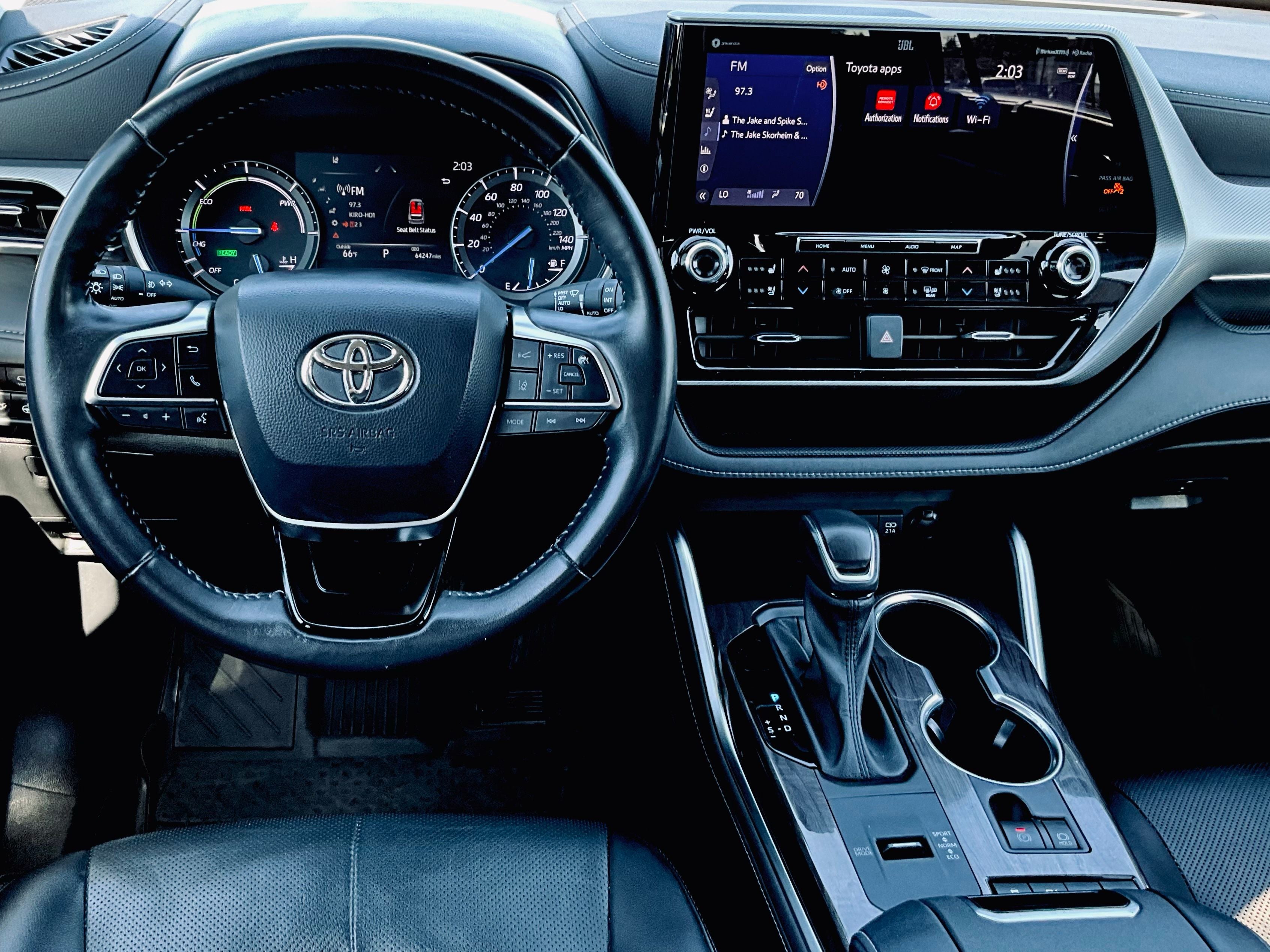2021 Toyota Highlander Hybrid Platinum