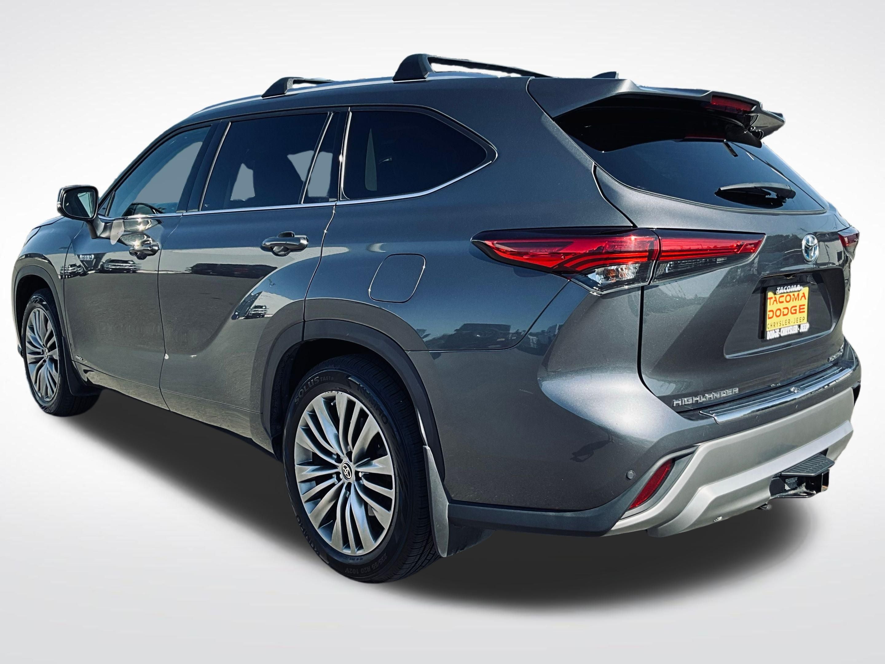 2021 Toyota Highlander Hybrid Platinum