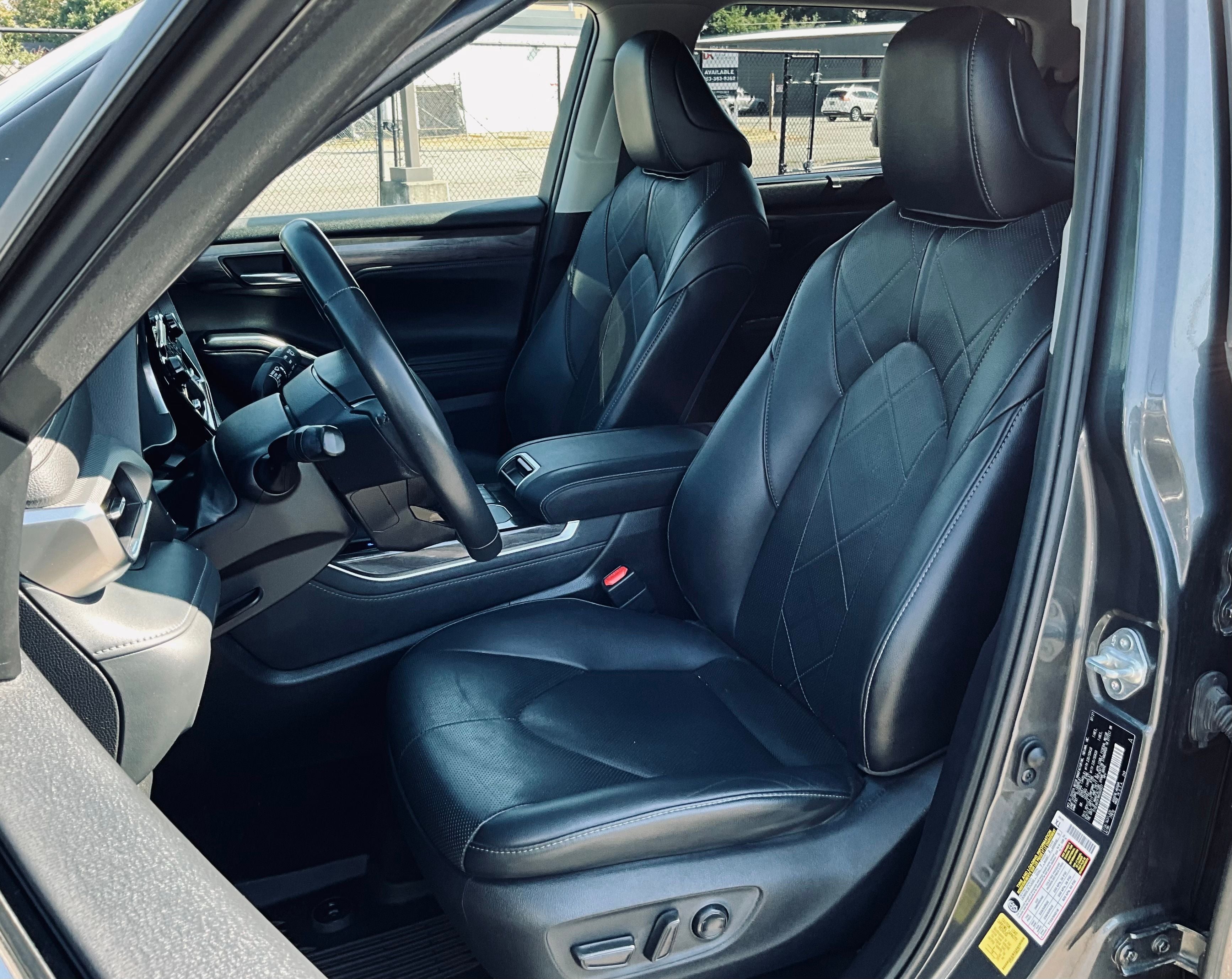 2021 Toyota Highlander Hybrid Platinum