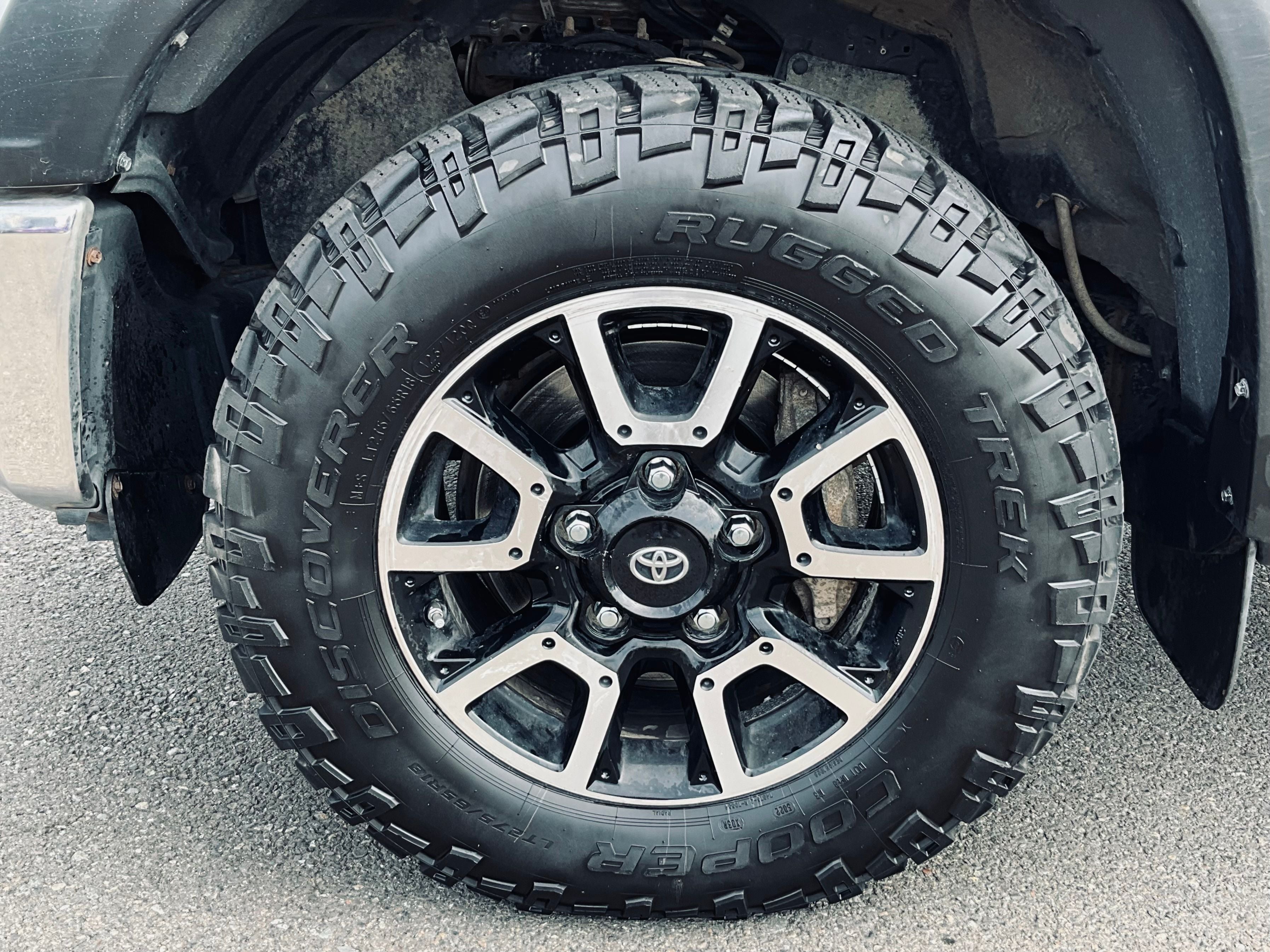 2017 Toyota Tundra SR5