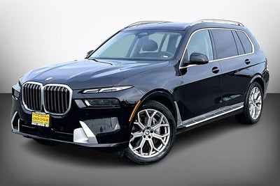 2025 BMW X7 xDrive40i