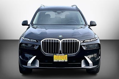 2025 BMW X7 xDrive40i