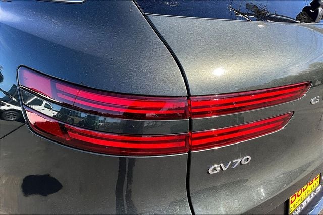 2025 Genesis GV70 2.5T