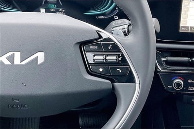 2025 Kia Niro Plug-In Hybrid EX
