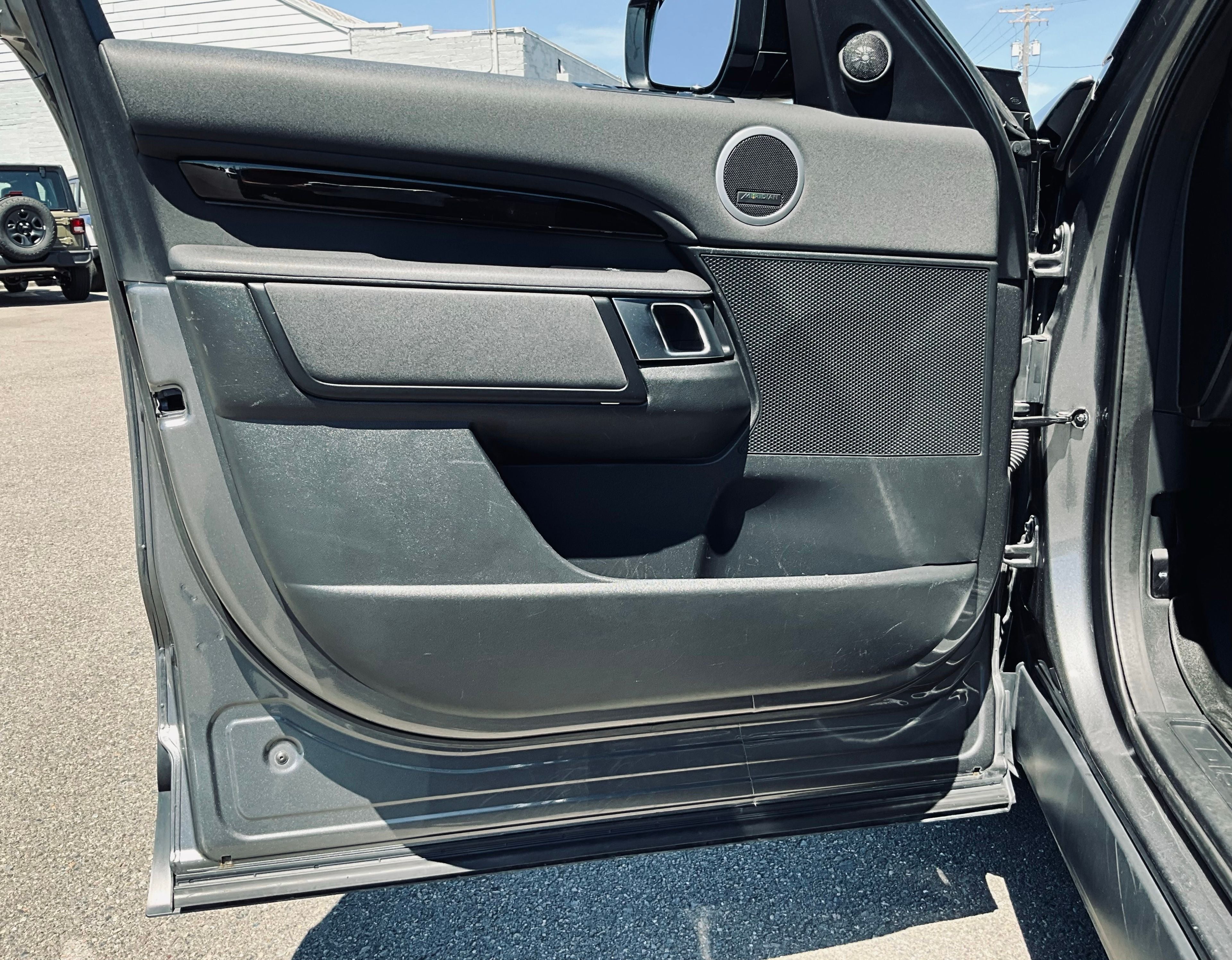 2019 Land Rover Discovery SE