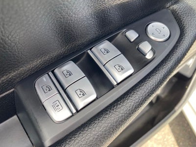 2022 BMW 7 Series 740i