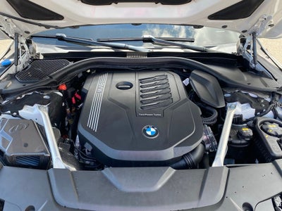 2022 BMW 7 Series 740i