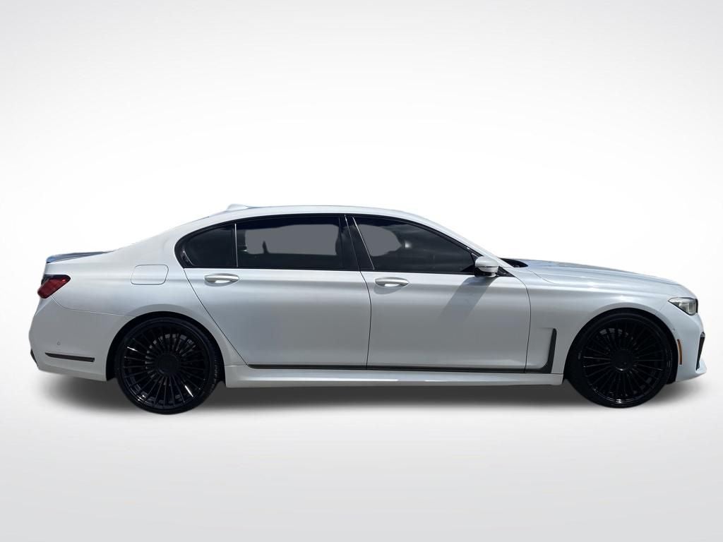 2022 BMW 7 Series 740i