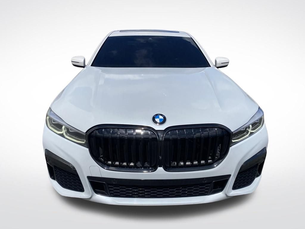 2022 BMW 7 Series 740i