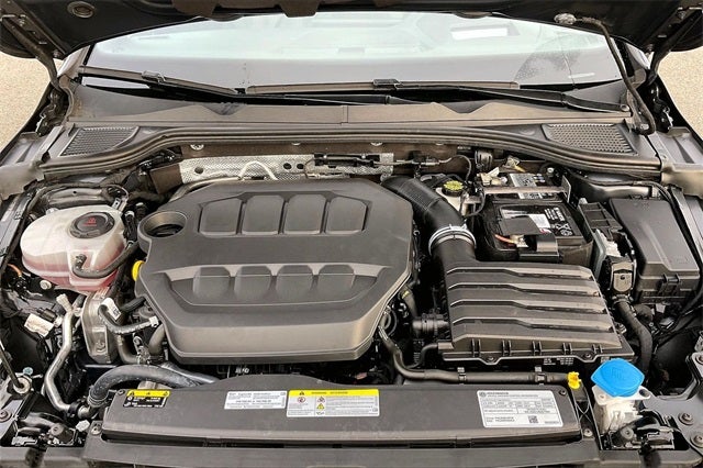 2023 Volkswagen Golf GTI Autobahn