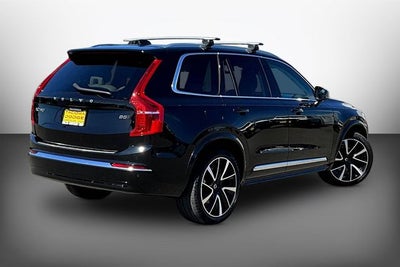 2023 Volvo XC90 B5 Plus