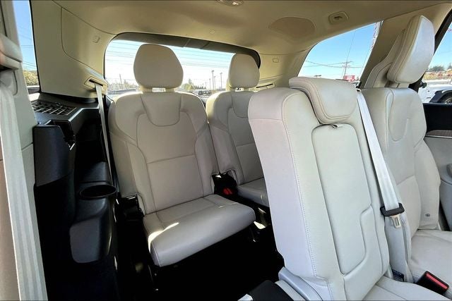 2023 Volvo XC90 B5 Plus