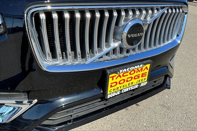 2023 Volvo XC90 B5 Plus
