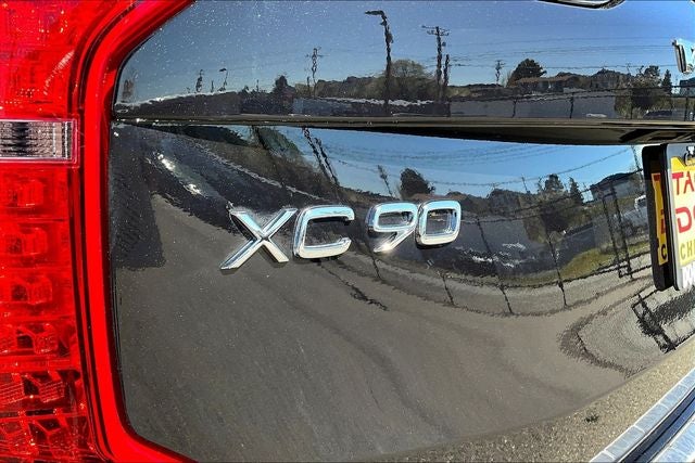 2023 Volvo XC90 B5 Plus