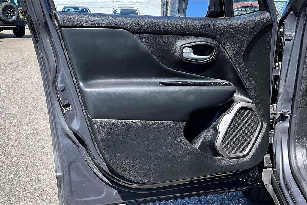 2023 Jeep Renegade Latitude