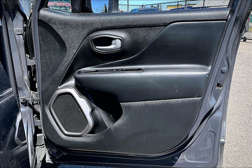 2023 Jeep Renegade Latitude