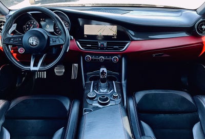 2017 Alfa Romeo Giulia Quadrifoglio