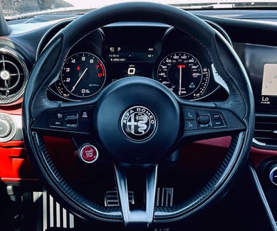 2017 Alfa Romeo Giulia Quadrifoglio