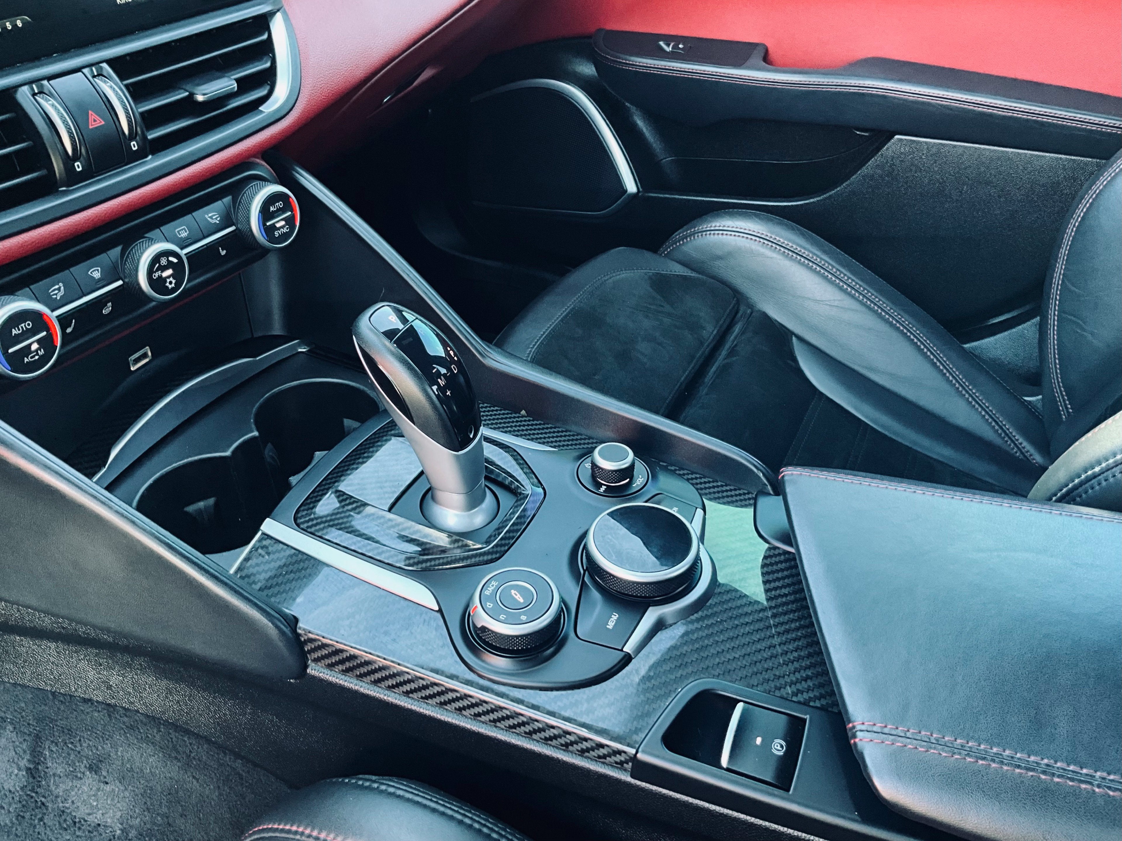 2017 Alfa Romeo Giulia Quadrifoglio