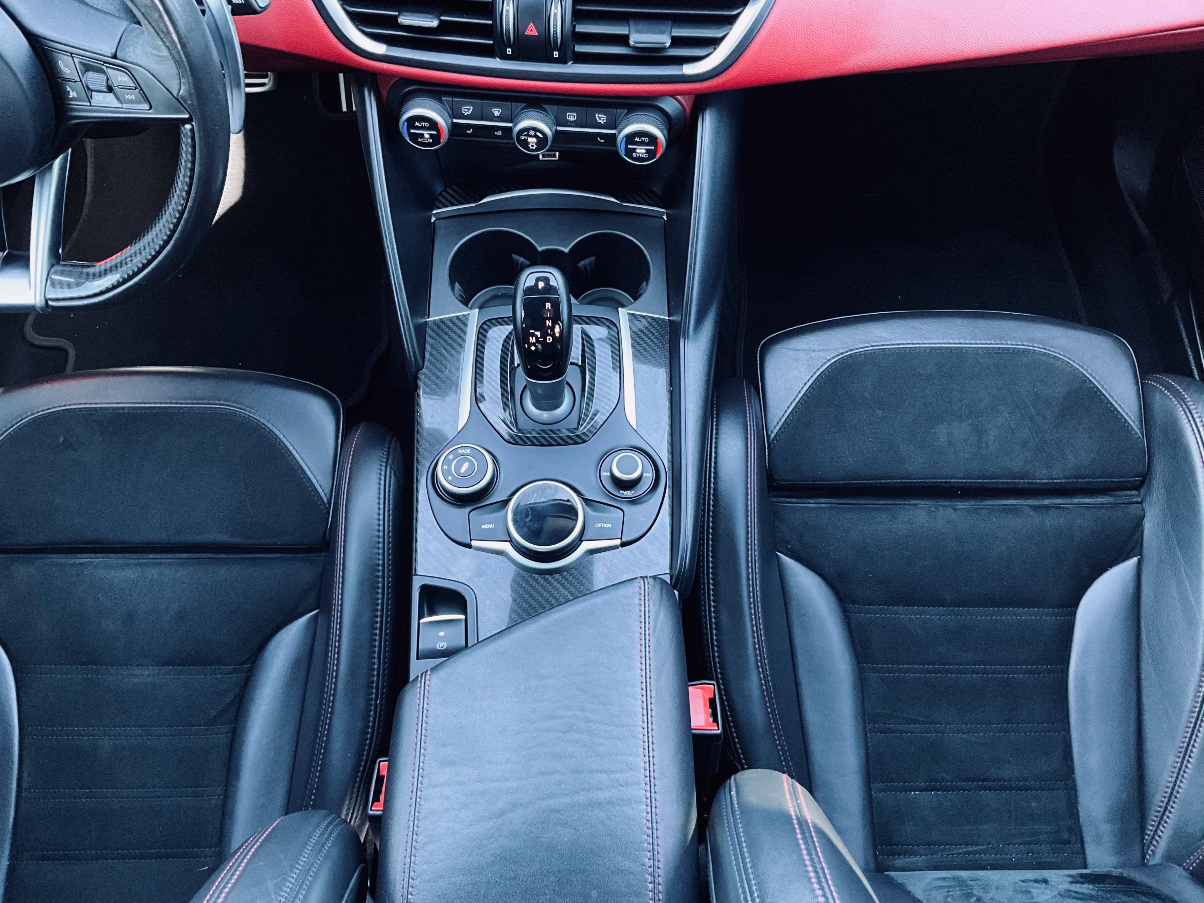 2017 Alfa Romeo Giulia Quadrifoglio