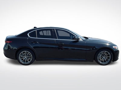 2020 Alfa Romeo Giulia Base