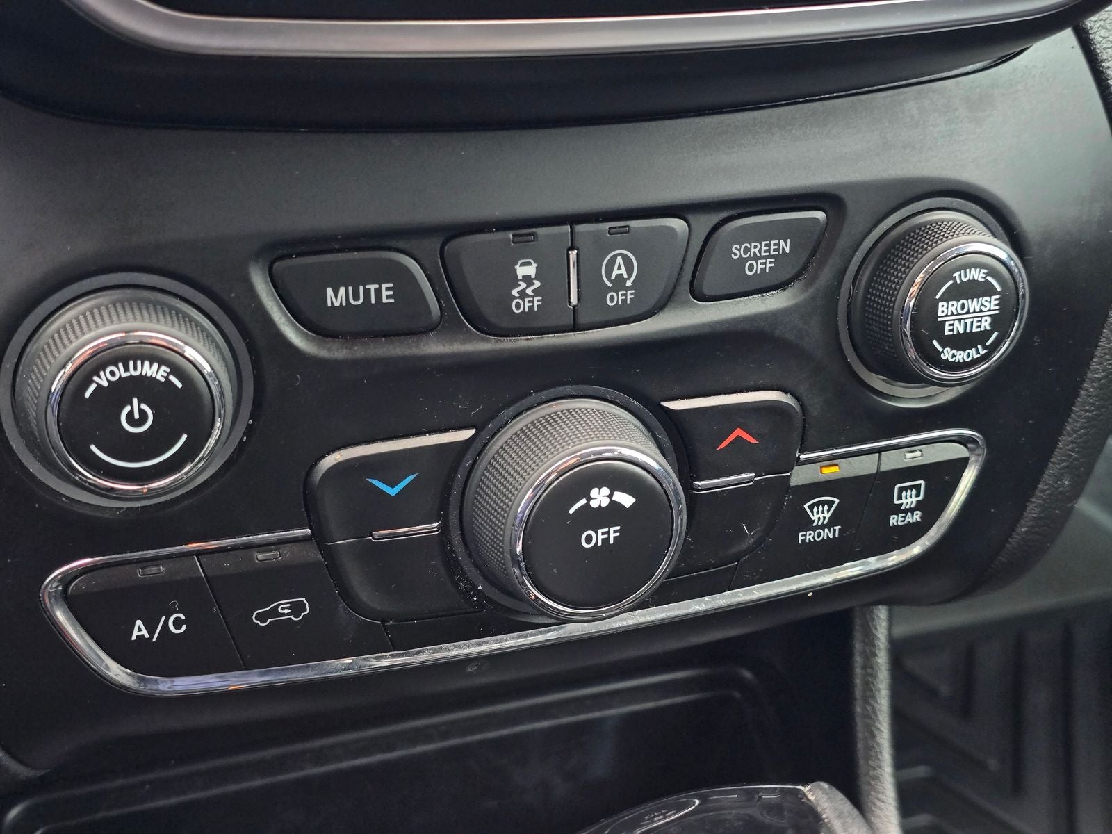 2019 Jeep Cherokee Altitude