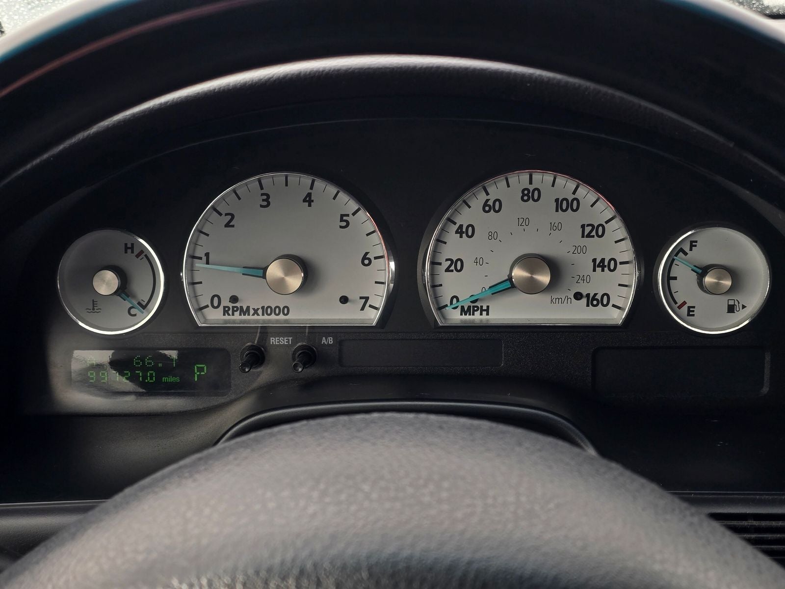 2003 Ford Thunderbird Base